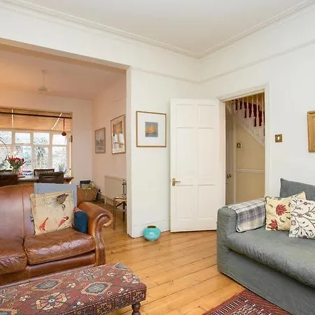 Vive Unique - Hammersmith Apartment